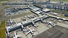 Airline groups warn Schiphol flight cut could harm EU connectivity