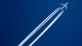 Firms with ‘stringent’ targets cut air travel emissions more quickly