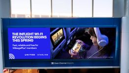 United Airlines set to launch Starlink wifi in spring 2025